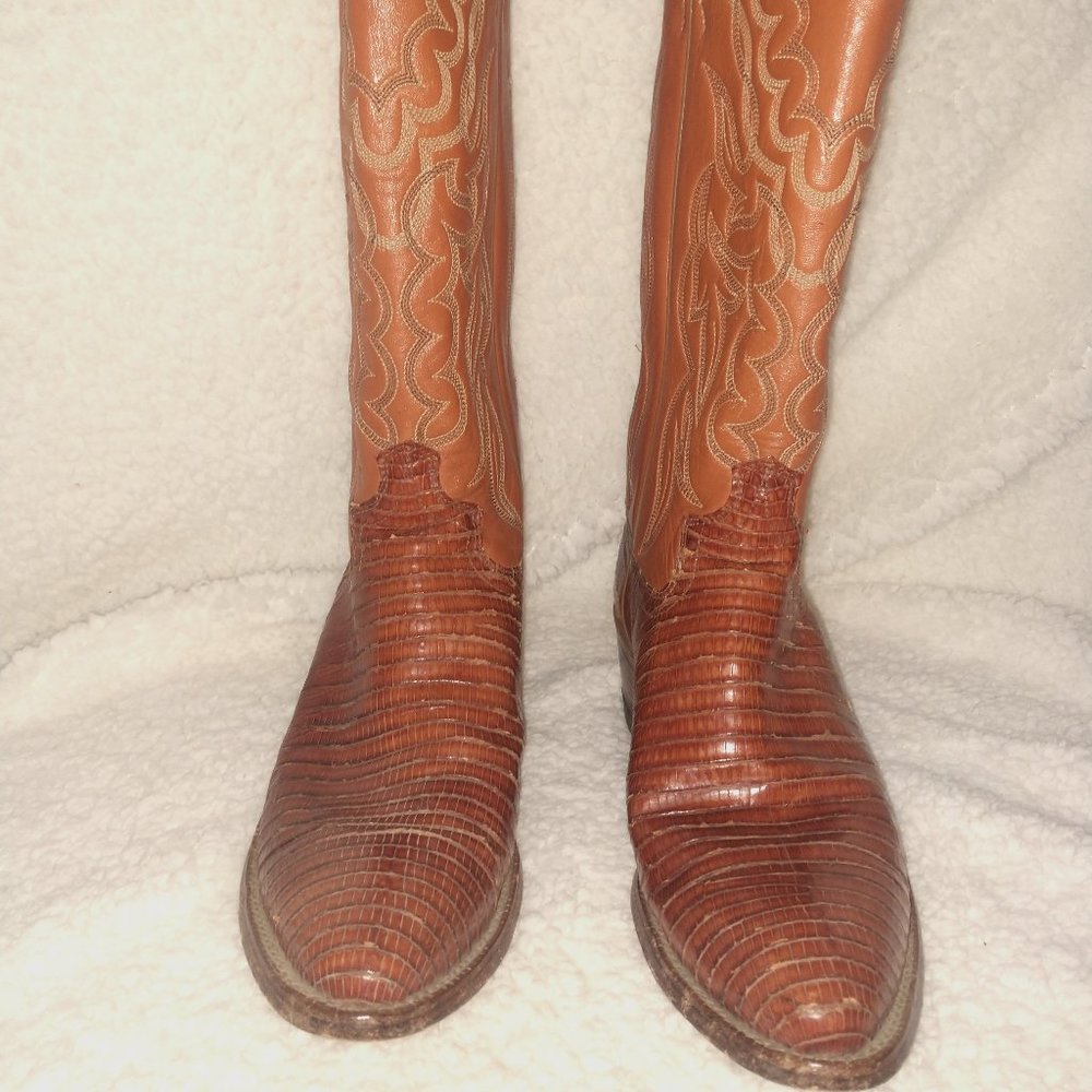 Genuine Justin's  Lizard Boots in SZ 5.5 B